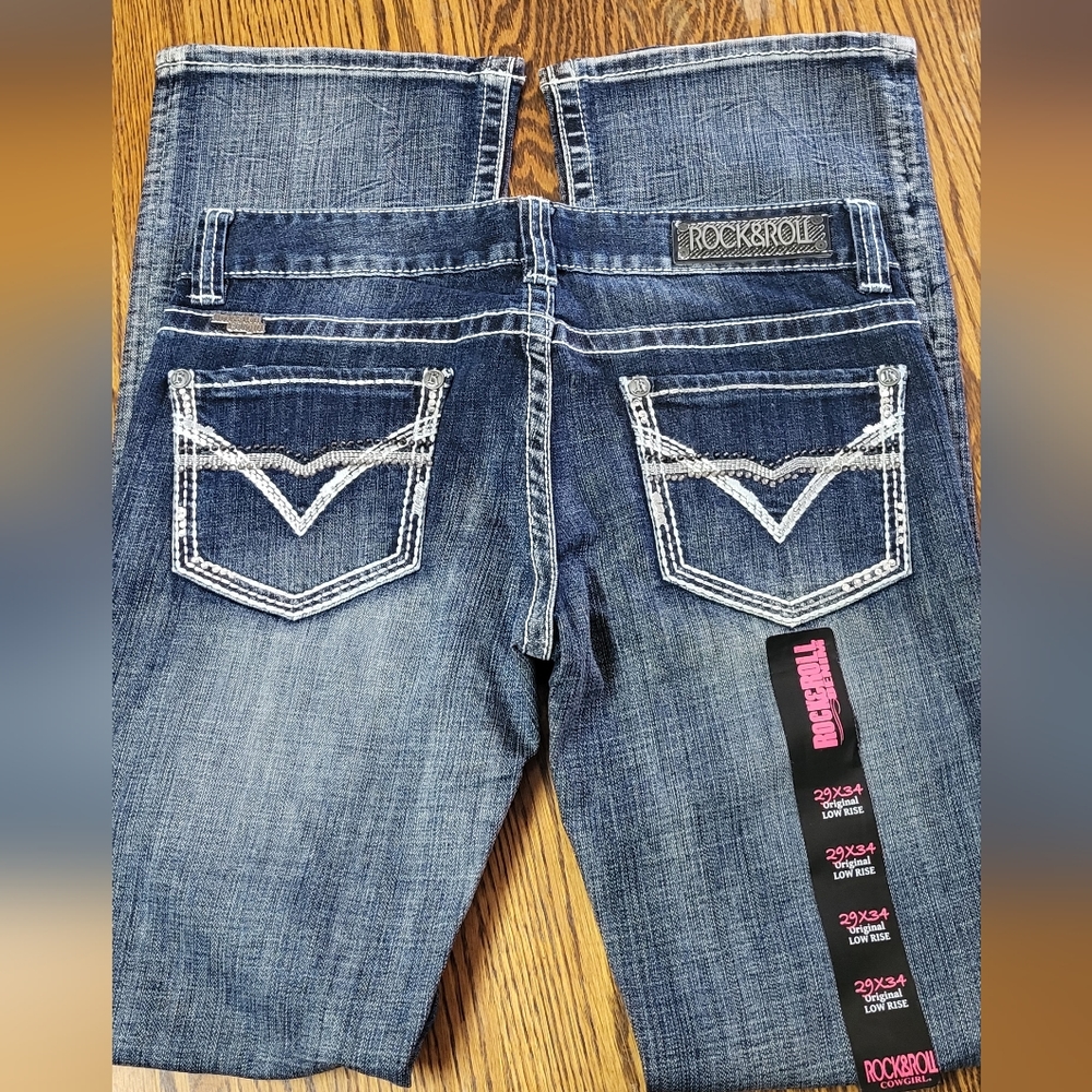 Rock & Roll Cowgirl original lowrise rhinestone boot cut jeans size 29X34 new